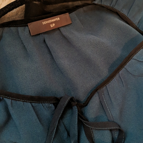 Blouse - Picture 3 of 3